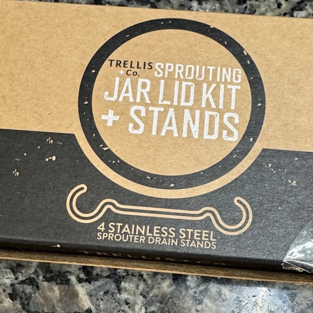 Trellis Co Jar Lid Kit & stands NEW